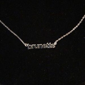 Lisbeth Brunette Chain